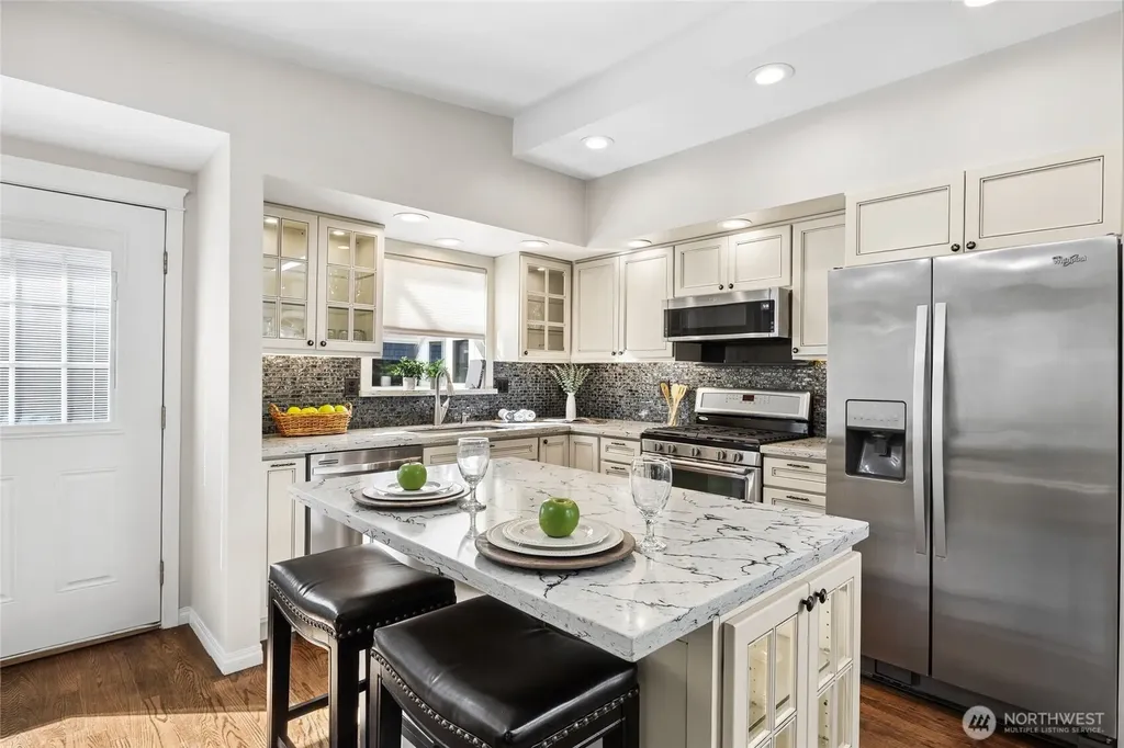 15438 SE 42nd Street Bellevue WA 98006
