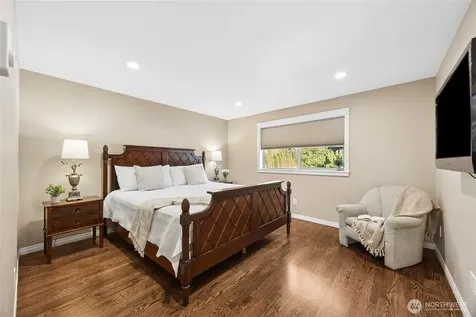 15438 SE 42nd Street Bellevue WA 98006