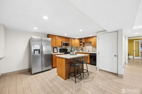 15438 SE 42nd Street Bellevue WA 98006
