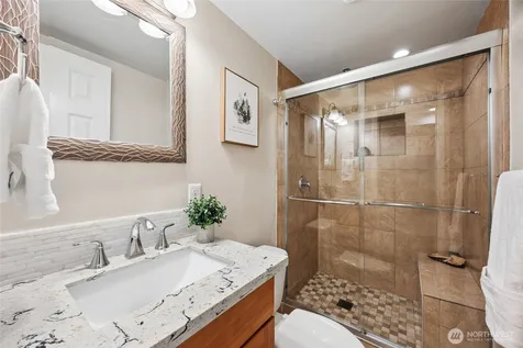 15438 SE 42nd Street Bellevue WA 98006