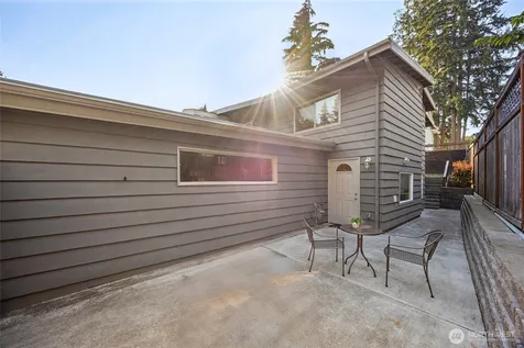 15438 SE 42nd Street Bellevue WA 98006