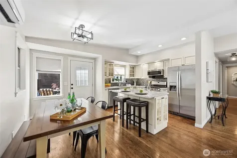 15438 SE 42nd Street Bellevue WA 98006