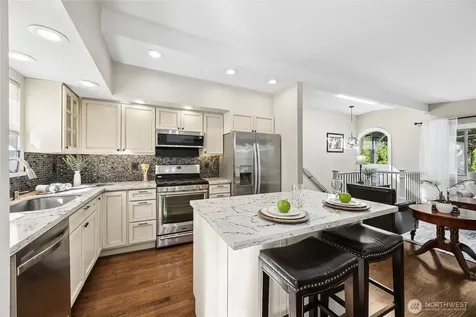 15438 SE 42nd Street Bellevue WA 98006