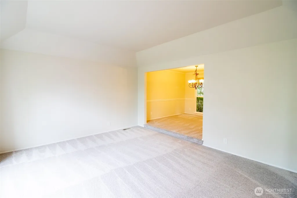 4113 238th Court SE Sammamish WA 98029