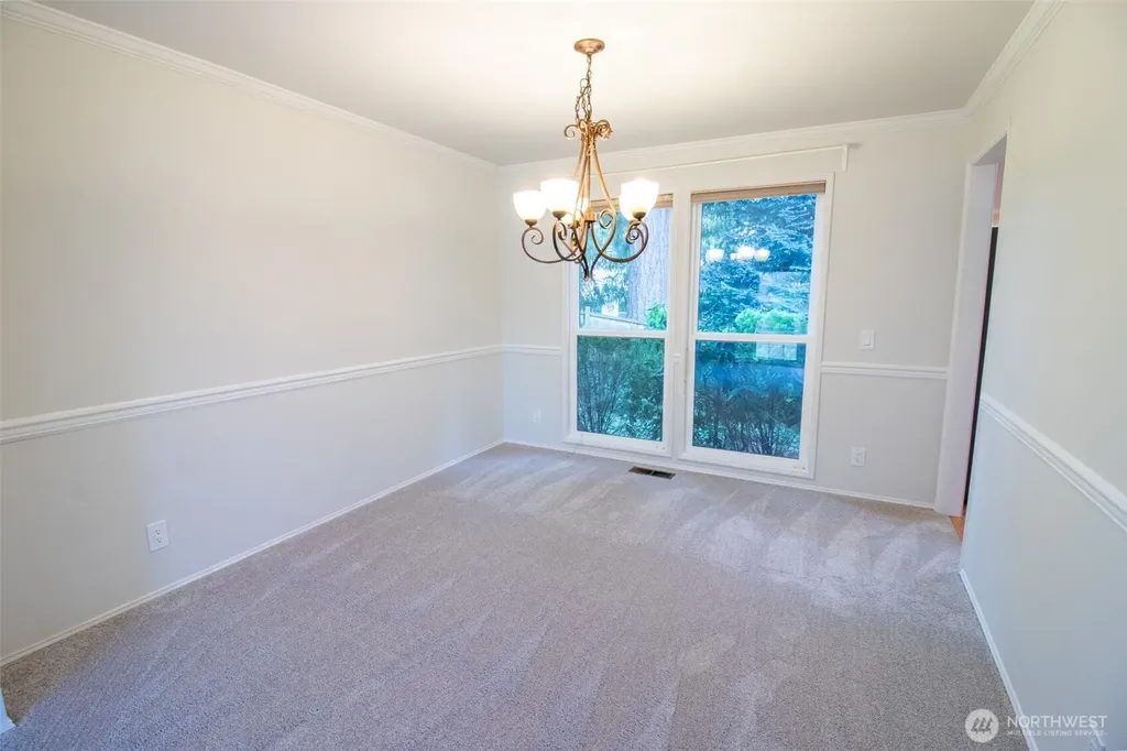 4113 238th Court SE Sammamish WA 98029