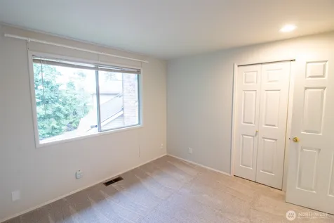 4113 238th Court SE Sammamish WA 98029