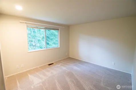 4113 238th Court SE Sammamish WA 98029