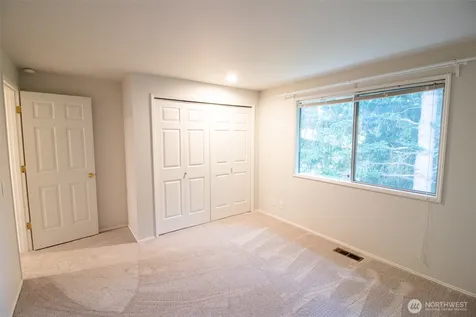 4113 238th Court SE Sammamish WA 98029