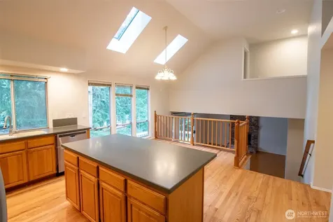 4113 238th Court SE Sammamish WA 98029