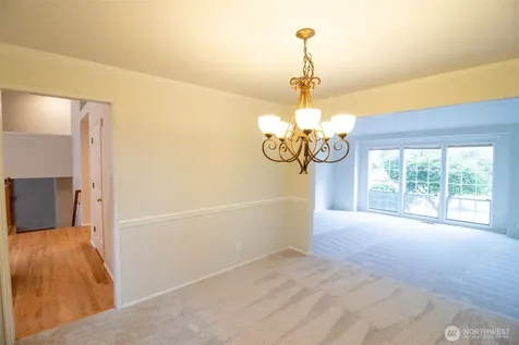 4113 238th Court SE Sammamish WA 98029