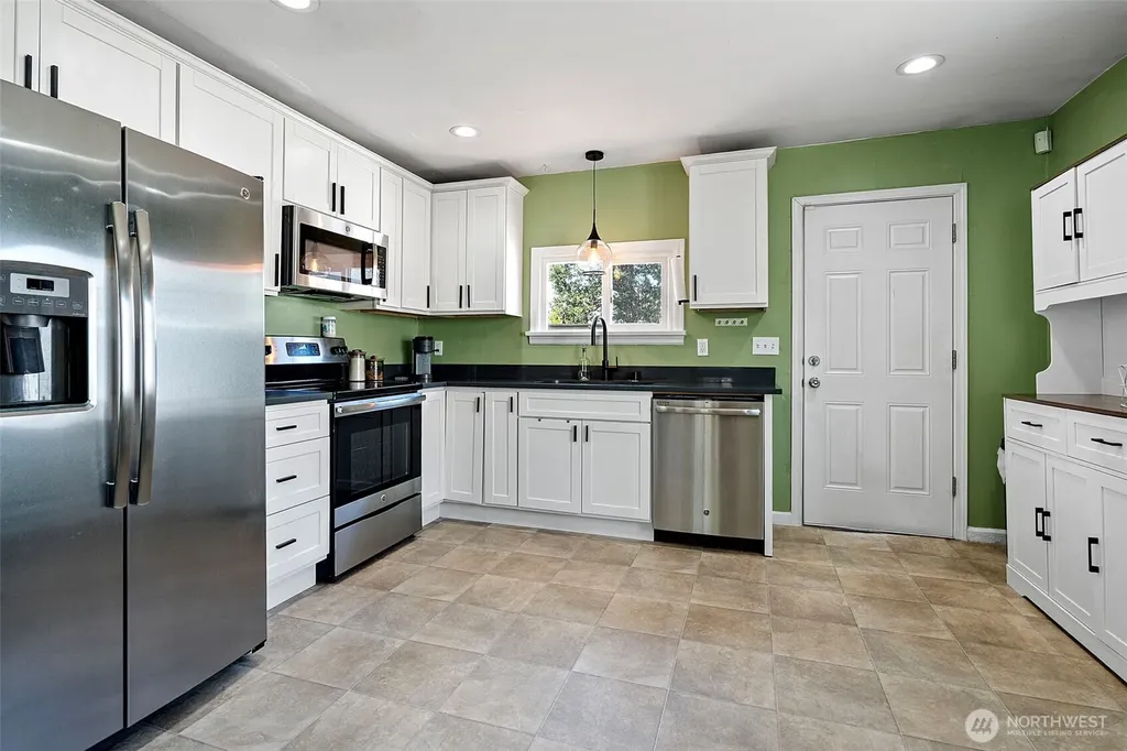 14918 Grant Avenue SW Lakewood WA 98498