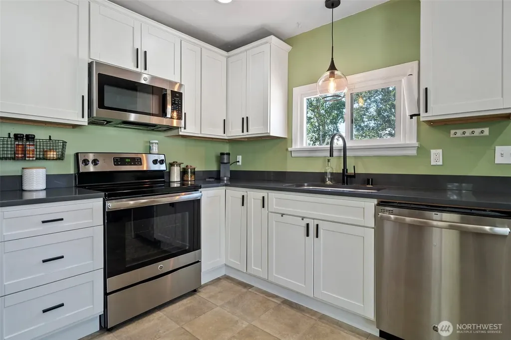 14918 Grant Avenue SW Lakewood WA 98498