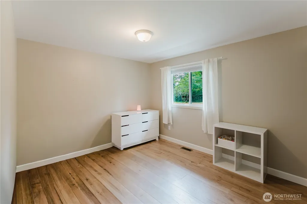 8706 NE 135th Place Kirkland WA 98034