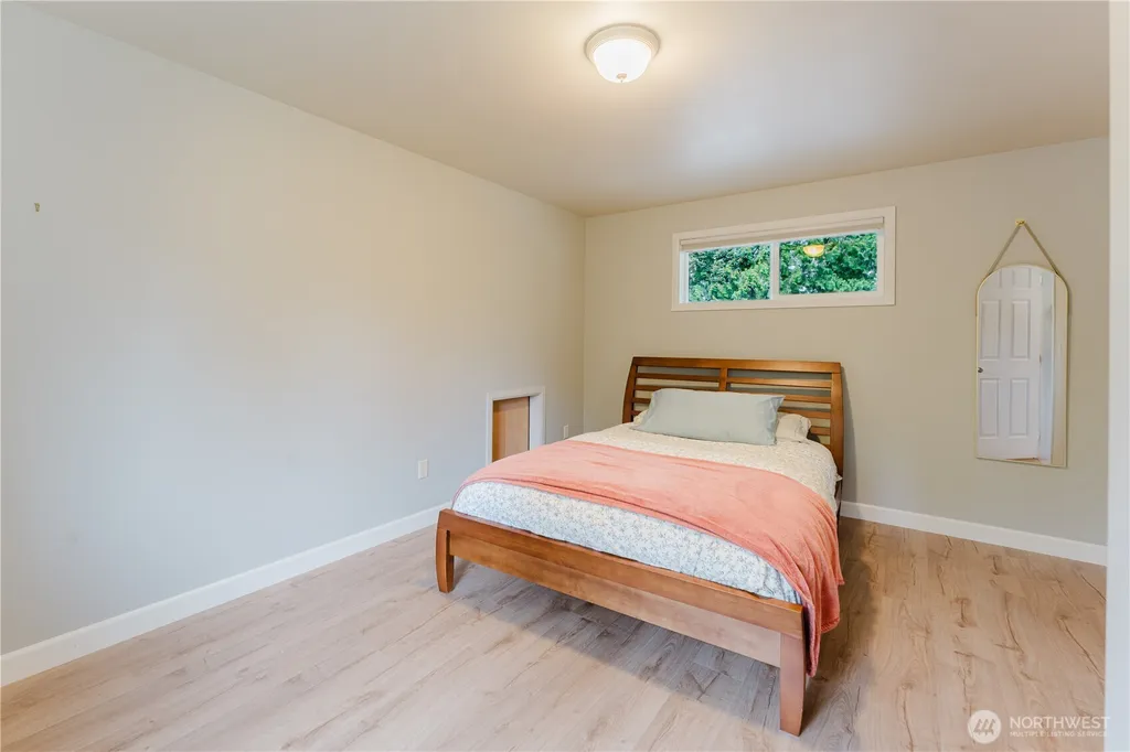 8706 NE 135th Place Kirkland WA 98034