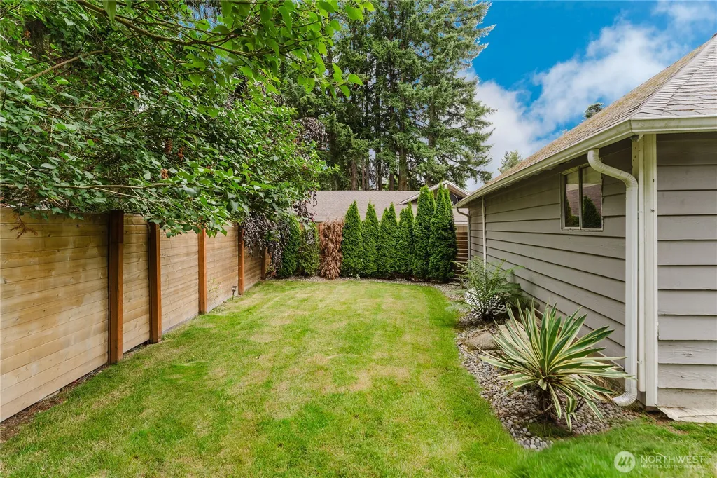 8706 NE 135th Place Kirkland WA 98034