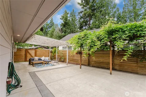 8706 NE 135th Place Kirkland WA 98034