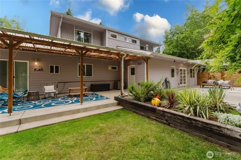 8706 NE 135th Place Kirkland WA 98034