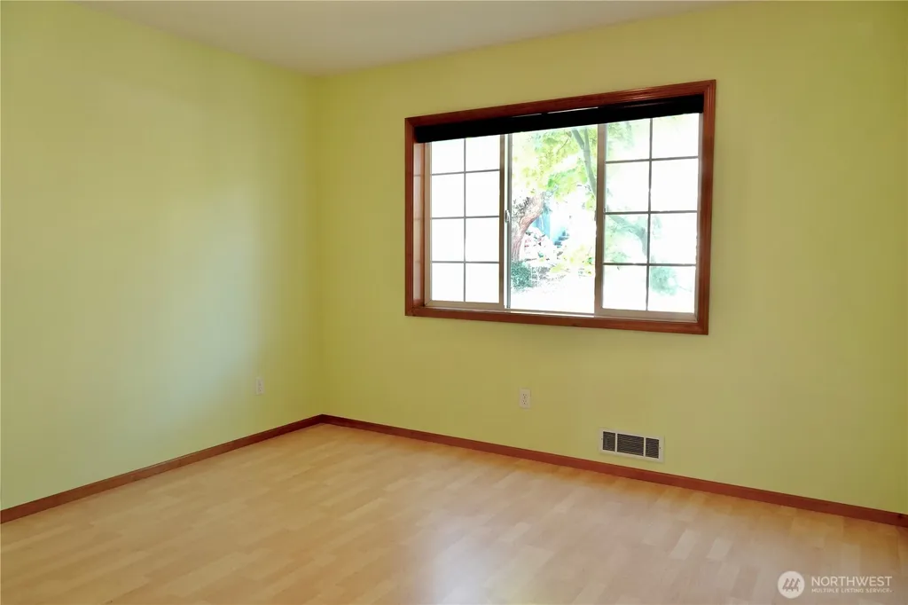 725 Judson Street Lynden WA 98264