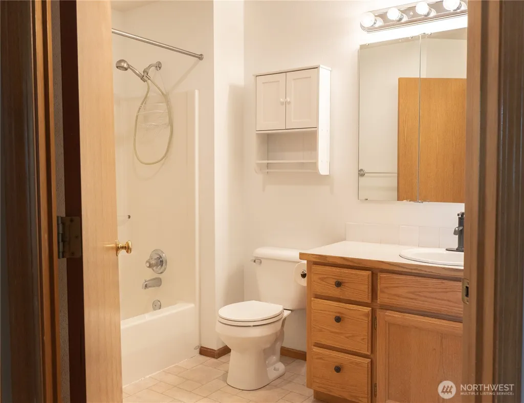 725 Judson Street Lynden WA 98264