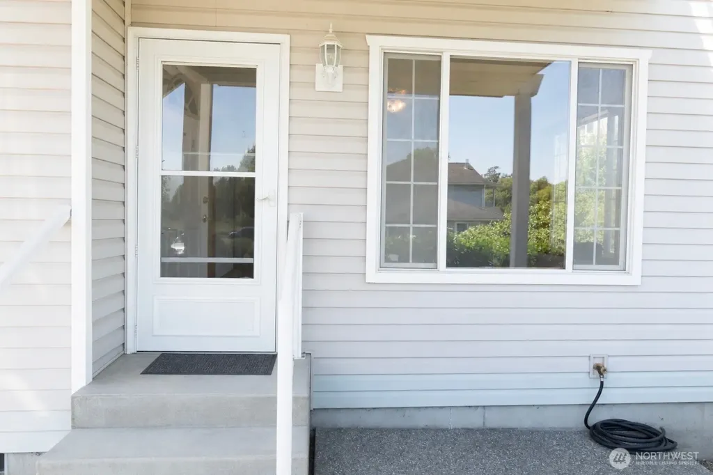 725 Judson Street Lynden WA 98264