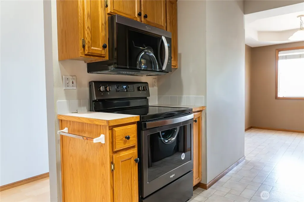 725 Judson Street Lynden WA 98264
