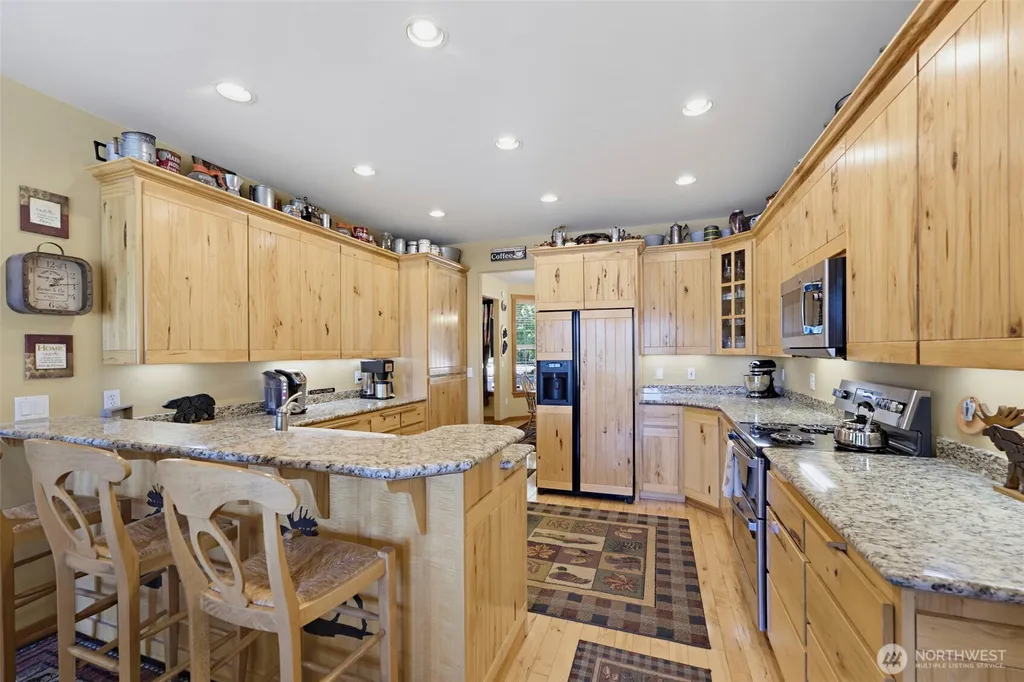 10710 417th Street E Eatonville WA 98328