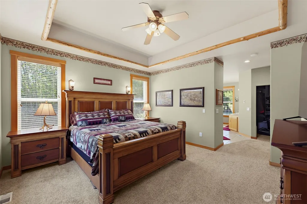 10710 417th Street E Eatonville WA 98328