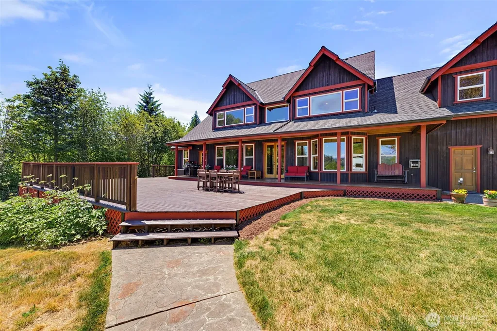 10710 417th Street E Eatonville WA 98328