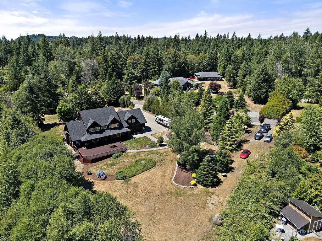 10710 417th Street E Eatonville WA 98328