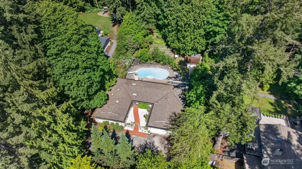 13412 54th Avenue W Edmonds WA 98026