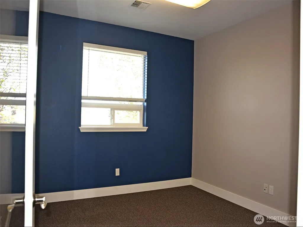 576 N Fifth Avenue Sequim WA 98382