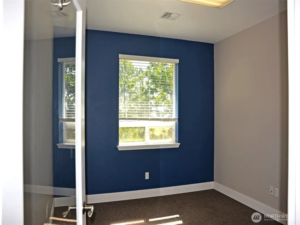 576 N Fifth Avenue Sequim WA 98382