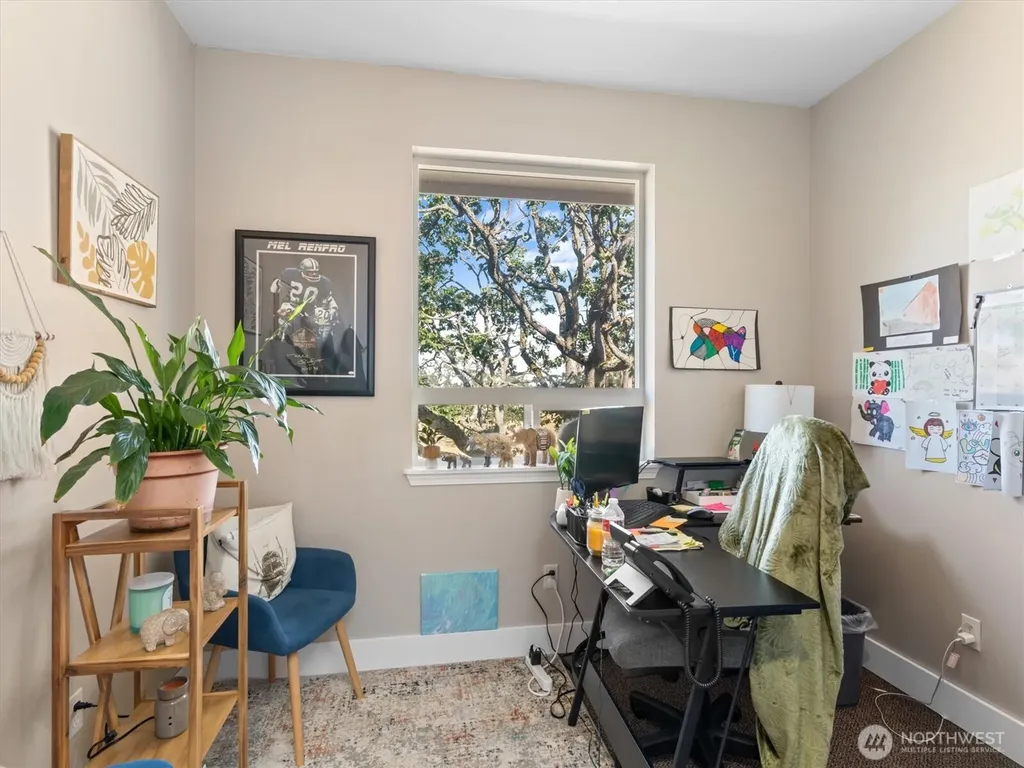 576 N Fifth Avenue Sequim WA 98382