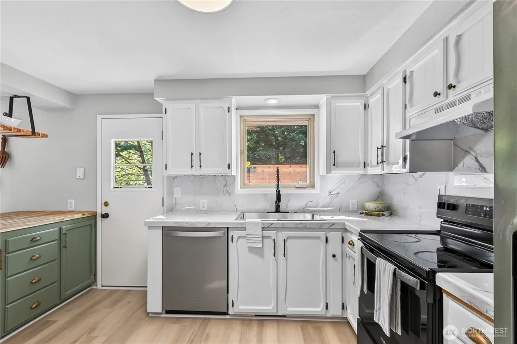 4165 Cougar Road Bellingham WA 98226
