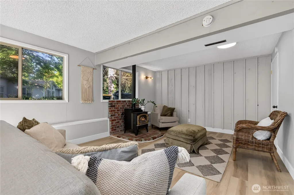 4165 Cougar Road Bellingham WA 98226