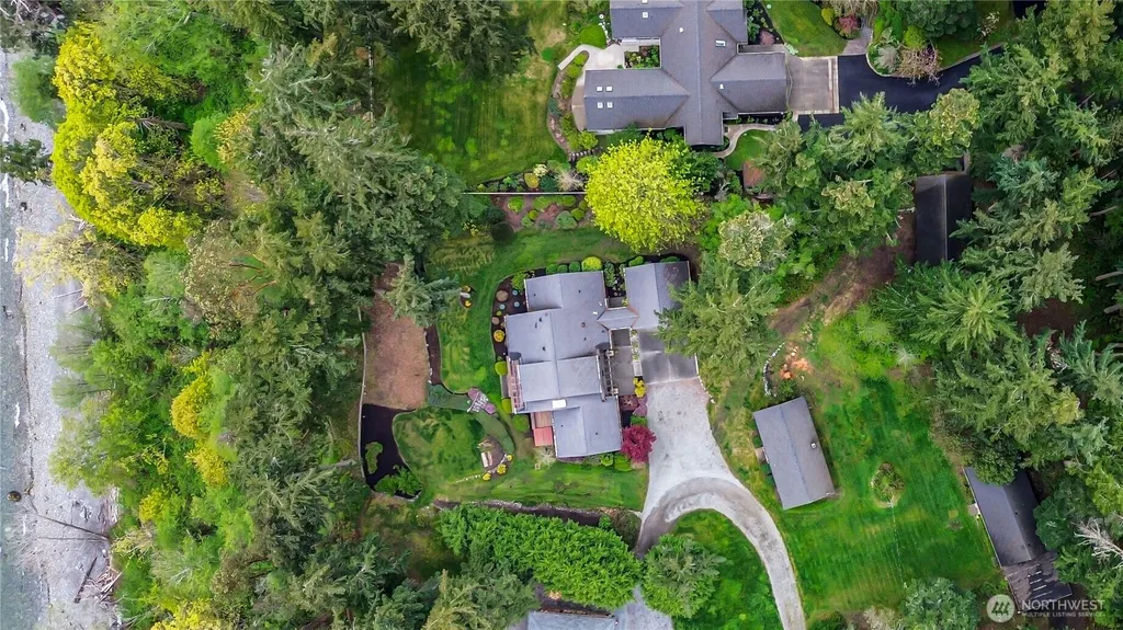 725 N Sunset Drive Camano Island WA 98282