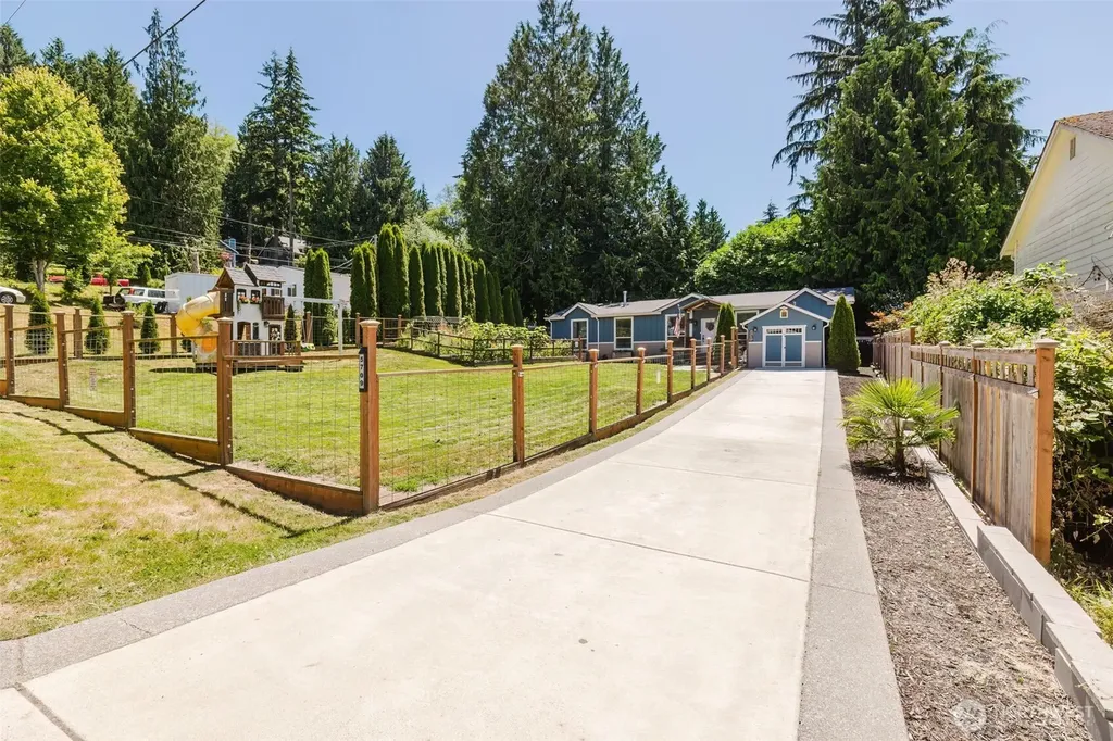 5709 NE Woodburn Road Kingston WA 98346