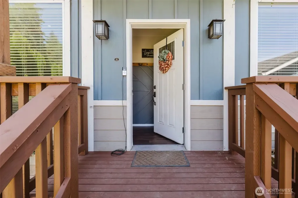 5709 NE Woodburn Road Kingston WA 98346
