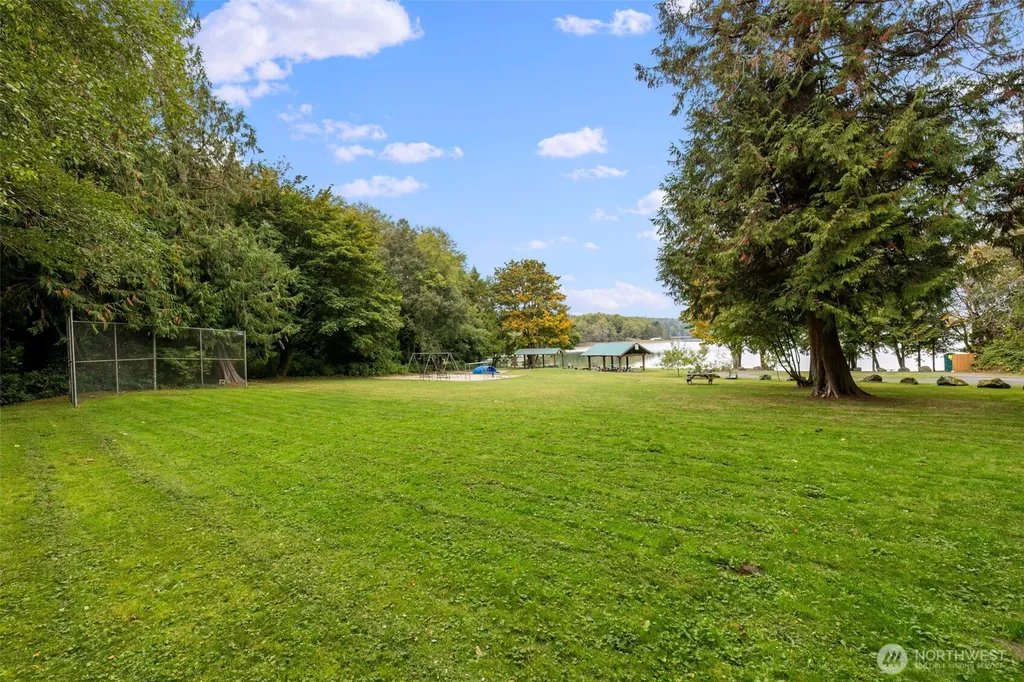 5709 NE Woodburn Road Kingston WA 98346