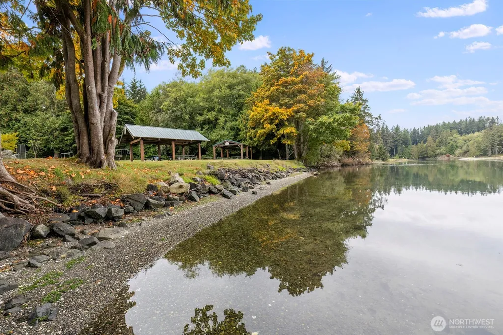 5709 NE Woodburn Road Kingston WA 98346