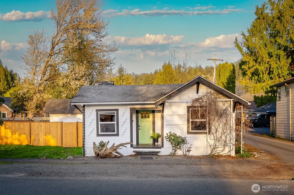 60 2nd Avenue NE Issaquah WA 98027
