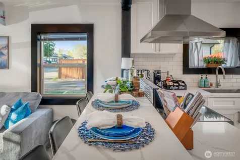 60 2nd Avenue NE Issaquah WA 98027