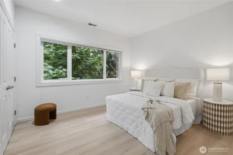 3697 134th Ave SE Bellevue WA 98006