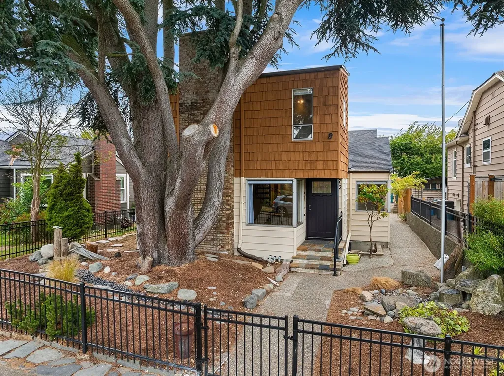 7712 23rd Avenue NW Seattle WA 98117