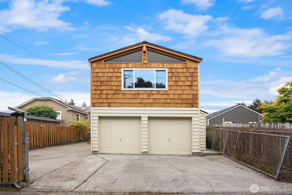 7712 23rd Avenue NW Seattle WA 98117