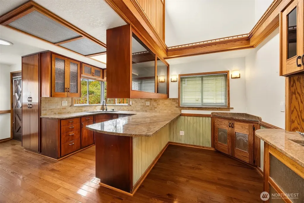 7712 23rd Avenue NW Seattle WA 98117