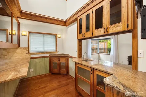 7712 23rd Avenue NW Seattle WA 98117