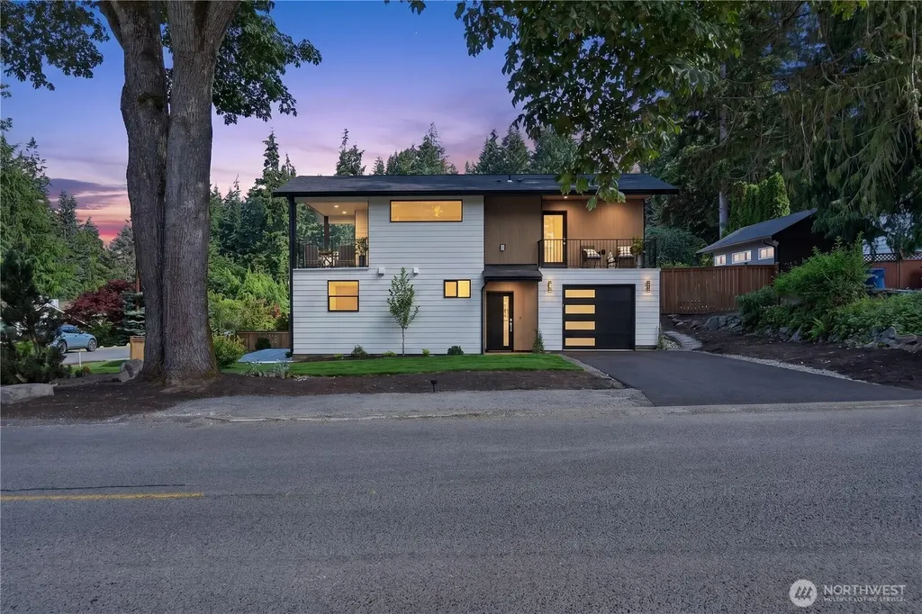 19927 89th Place W Edmonds WA 98026
