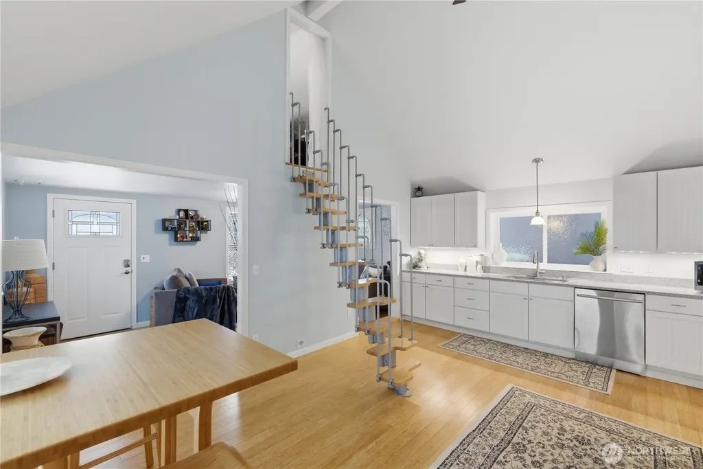 10611 2nd Place SW Seattle WA 98146