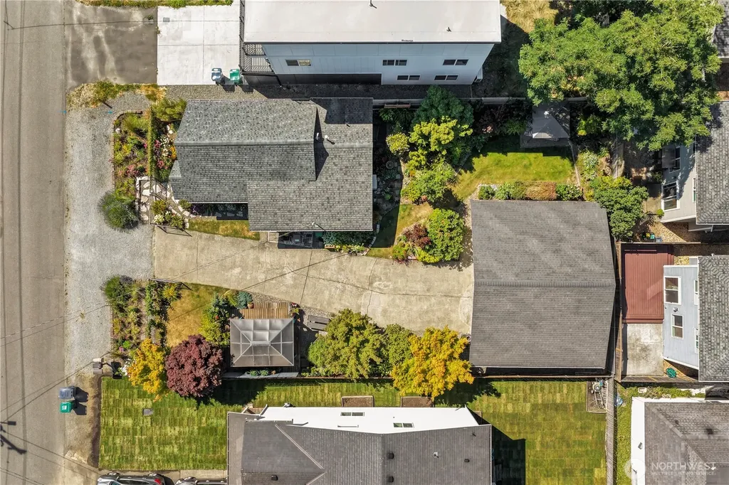 10611 2nd Place SW Seattle WA 98146
